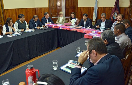 SDCSalta's tweet photo. #Educación La ministra Berruezo brindó detalles del sistema educativo a senadores provinciales: https://t.co/GmAh8lUt6s https://t.co/Ulh8ZtGbmX