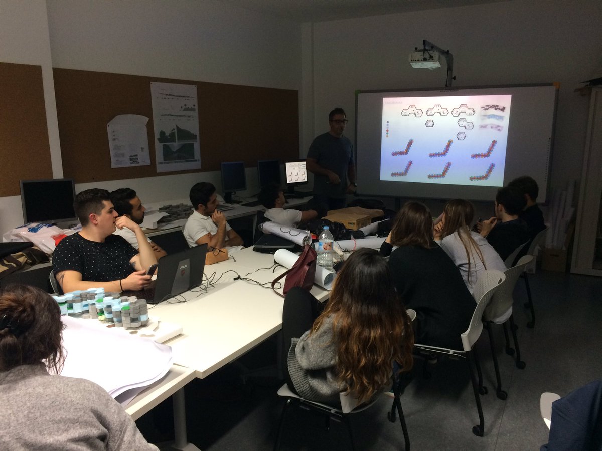 servando3d's tweet image. Entrega de proyectos G3 @UECanarias #SoyUECanarias