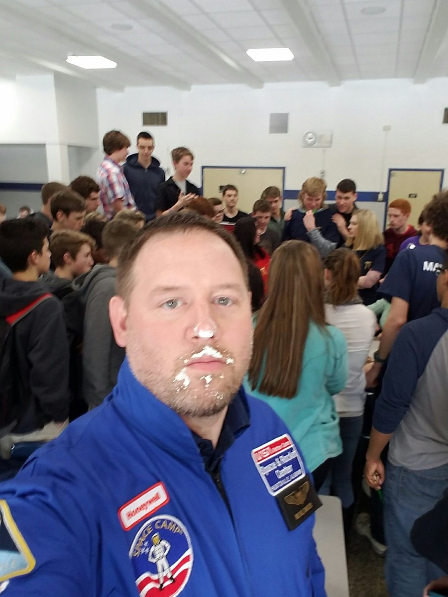 ChenangoForksSD's tweet photo. RT @ramsden_michael: Lost to the 3x champ.... Training for pi day 2018 starts now. #hesa2016 https://t.co/wggmFB0Nuz
