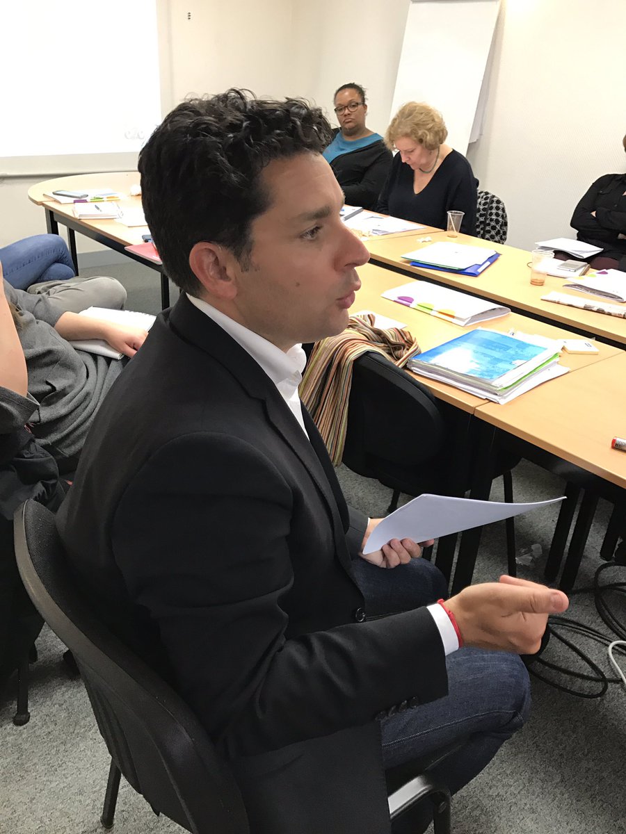 Fred_Bouscarle's tweet photo. Présentation des différents #Handicap et quelques conseils sur les accompagnements puis mise en #situation avec les travailleurs #sociaux https://t.co/lNzgRWRKkV