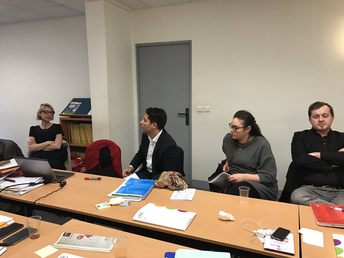Fred_Bouscarle's tweet photo. Présentation des différents #Handicap et quelques conseils sur les accompagnements puis mise en #situation avec les travailleurs #sociaux https://t.co/lNzgRWRKkV