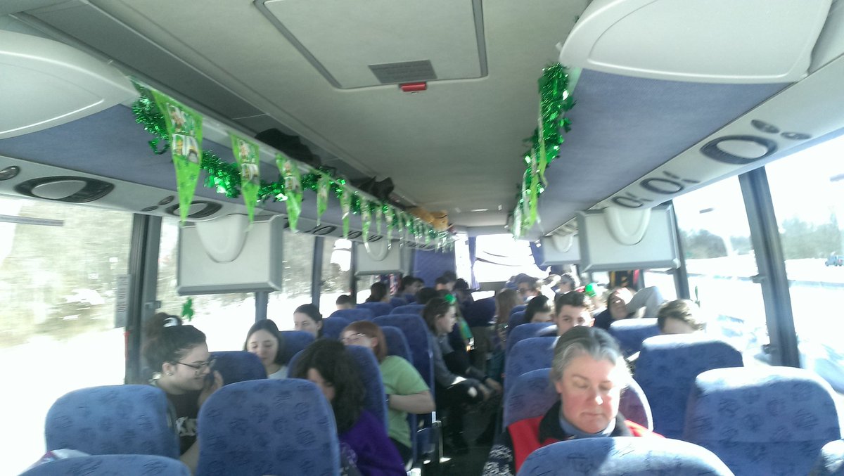 LancerBus5's tweet image. How many musicians constitutes a big band?
10
Bring on the trivia and giant Oreo bar prizes!!!