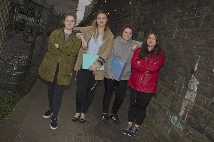PhotoJ_USW's tweet photo. 2nd year graphic communication design students at USW created a video to raise awareness of homelessness in Cardiff https://t.co/2hwemJQcXa https://t.co/KuODnS5Ya9