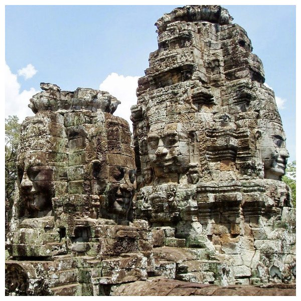 Jnanapravaha_M's tweet photo. Swati Chemburkar looks at #Phimai, #Bayon and #BanteayChhmar to understand Khmer #Buddhism on our #SEAAA course.
#KhmerBuddhism https://t.co/tc3GOEWIJz