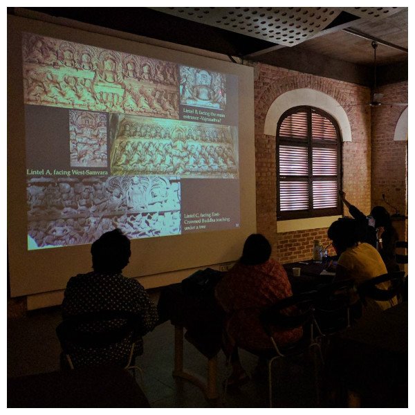 Jnanapravaha_M's tweet photo. Swati Chemburkar looks at #Phimai, #Bayon and #BanteayChhmar to understand Khmer #Buddhism on our #SEAAA course.
#KhmerBuddhism https://t.co/tc3GOEWIJz