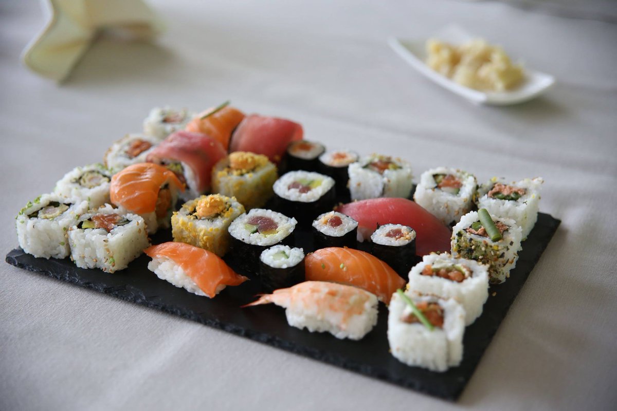 SocMediaKitchen's tweet photo. Dat smaakt naar meer! https://t.co/0afqralHW5 🍣 Schrijf je nu in voor de volgende editie van #SocialMediaKitchen https://t.co/YKO7zfNDGX https://t.co/Ly87kU8f4E
