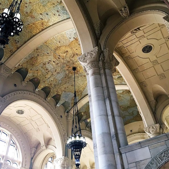 bkflea's tweet photo. Have you visited the market inside this gorgeous building yet? Only two more weekends to check out Skylight One Hanson! https://t.co/8gRr7kqZYj