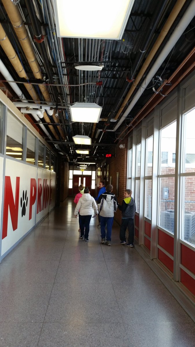 lmussini1's tweet photo. Great visit with Oliver Beach &amp; Chase Elem today! Helping 5th graders feel welcome and comfortable at MRMS! @MRMSlions @BCPScounseling https://t.co/q1kjb35cvM