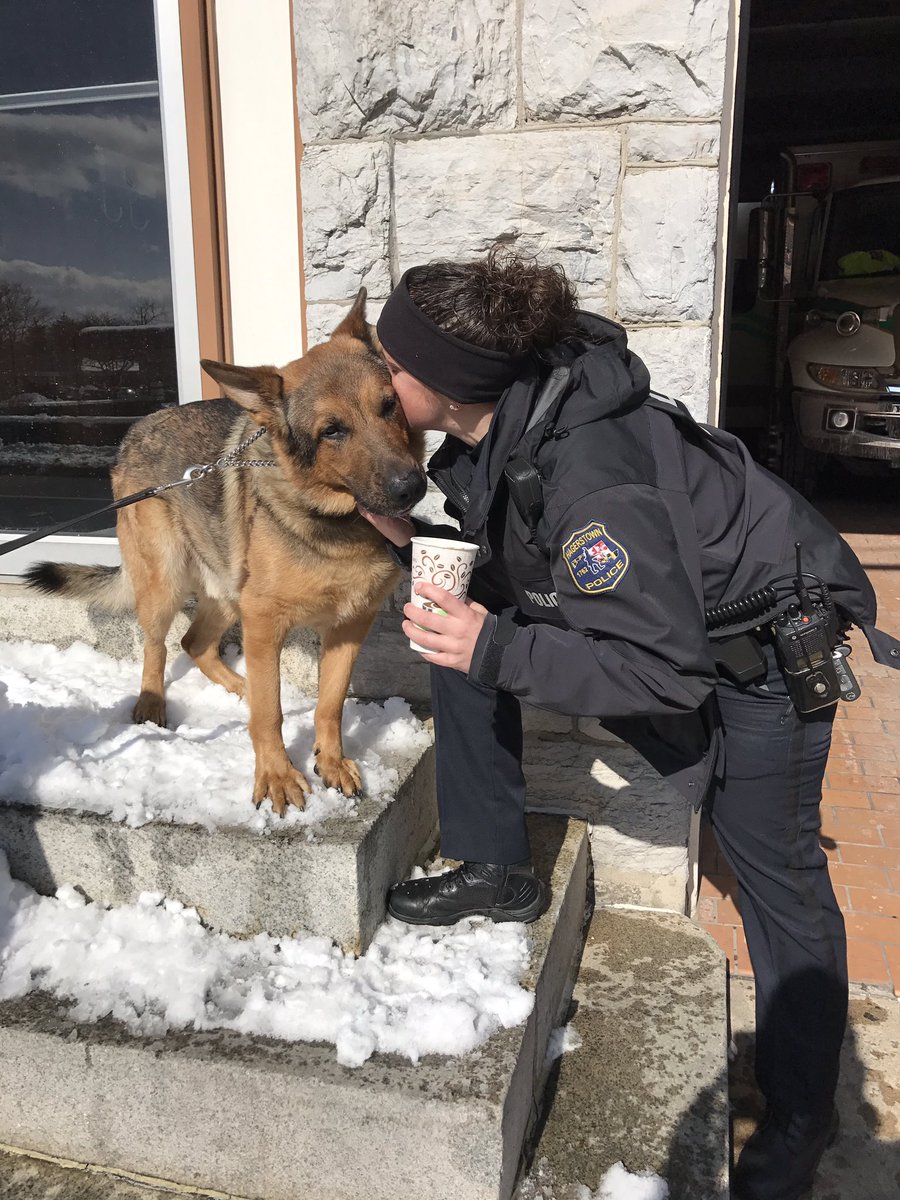 _toddbowman's tweet photo. On their walking beats. @HagerstownPD Ofc. Blackmire stops to say hi to Zach. @crs_75 @Your4State @HeraldMailNews @wbaltv11 @nbcwashington https://t.co/4MMqXt7VPl