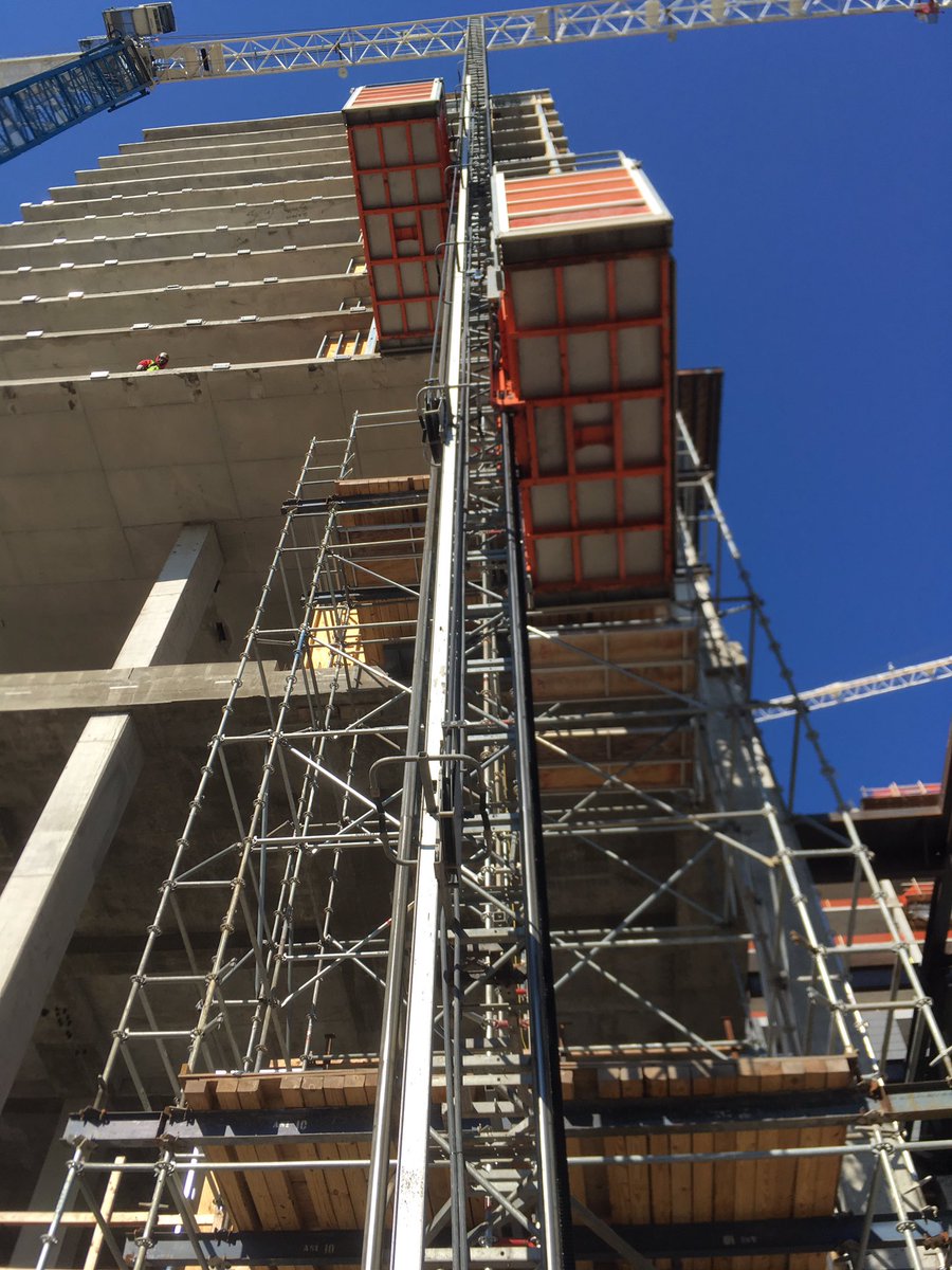 duckdommer's tweet photo. The construction elevators at the new @OmniLouisville @WDRBNews #buildtheville https://t.co/0cd6Fhj2wm
