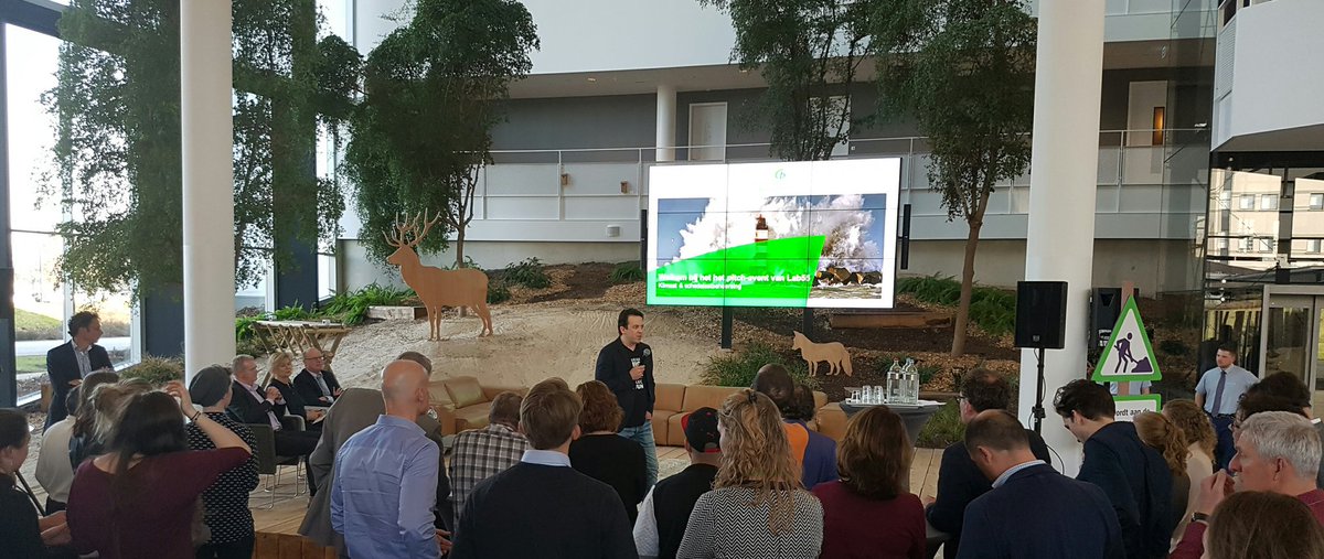 JeroenBartelse's tweet photo. Nu start het lab55 pitch event gericht op klimaat. Ook hierbij zijn de @sbcfintechcyber parters aanwezig. #sbcFintechCyber #lab55 #innovatie https://t.co/eY7IQMgTAH