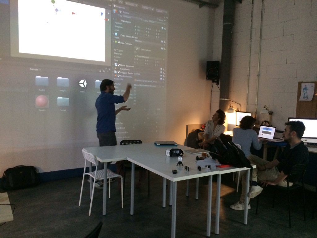 ///// Flux(o) \\\\\ tweet media