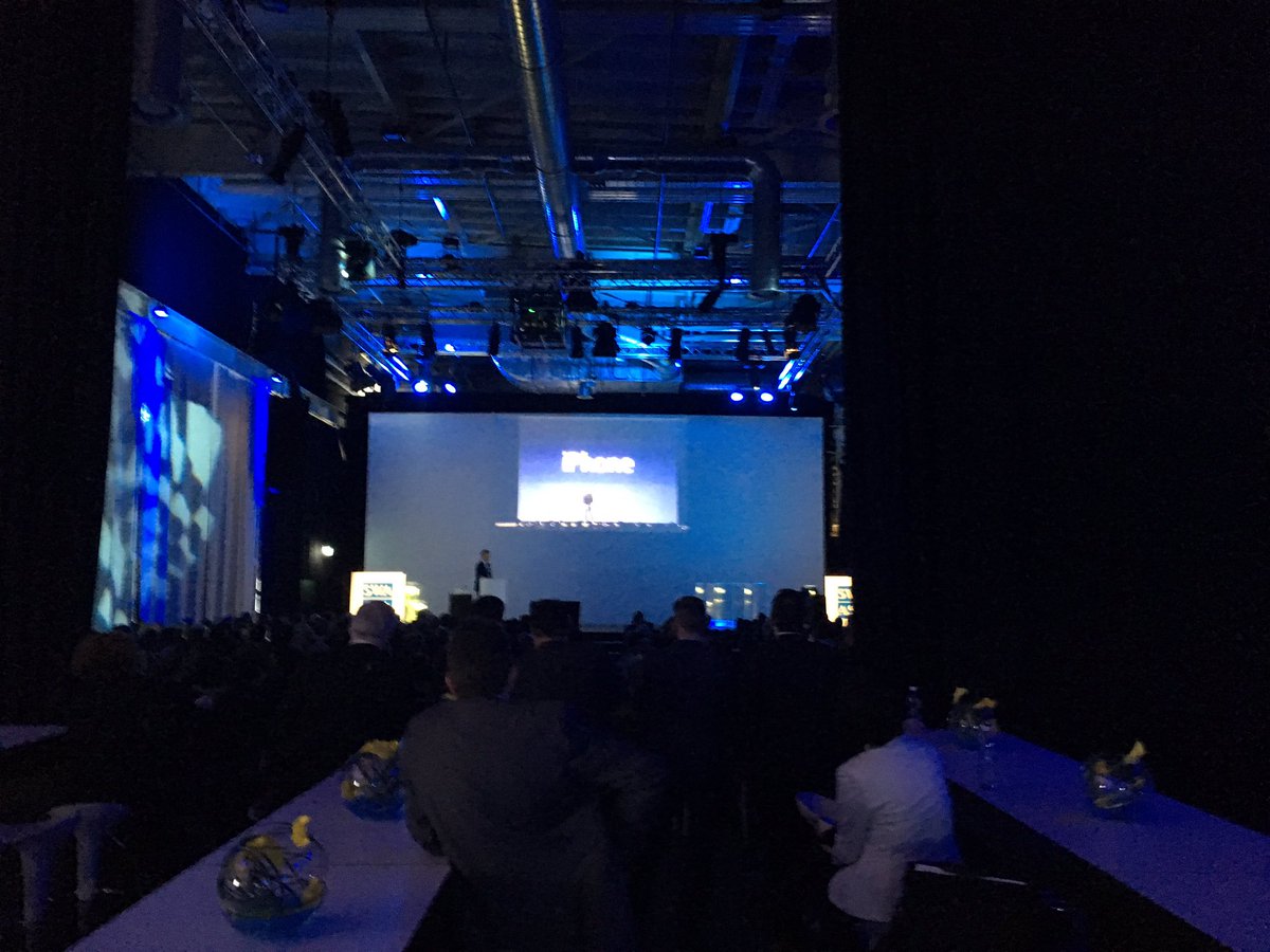 #swa17 Die Welt ist Always ON. Roger Harlacher spricht am SWA Jahresmeeting über die neue digitale Welt...