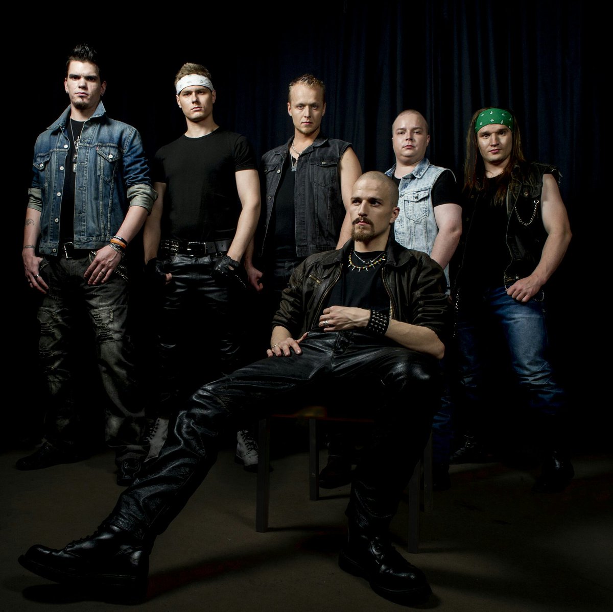 FreeHeartband's tweet image. #UusiProfiilikuva