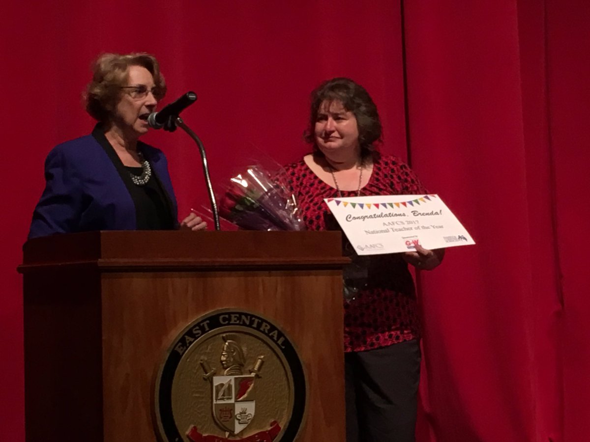 SDCS_SUPER's tweet photo. Congrats Mrs. Osman for being named the @aafcs National Teacher of the Year. @osmanfccla @EastCentralHS 
#SDLearningToLead https://t.co/ai0FsDmk5i