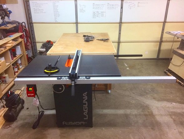 LagunaTools's tweet photo. @stuffsethmakes and their NEW Fusion Tablesaw!

#stuffsethmakes #lagunatools #lagunafusion #tablesaw #woodworking #workshop  #tablesaw https://t.co/Y76PE2bk22