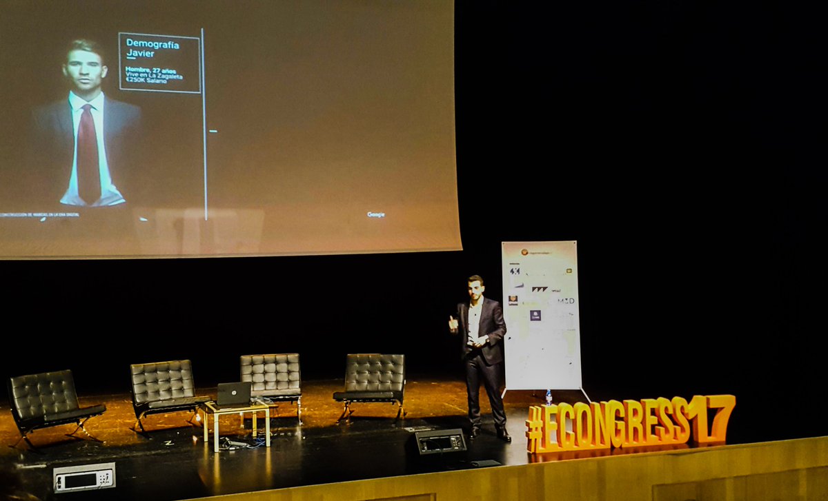 JesRivAma's tweet photo. Inauguramos #eCongress2017 con la ponencia de @Adolfo_fdz, de @GoogleES. Hablando de #nomofobia en la era digital. Vivimos conectados 😉 https://t.co/O9zVkPEoXt
