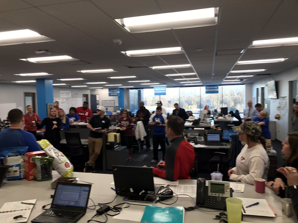 ChafinJohn's tweet photo. Role playing for Sevice Day in Louisville.  Adding value to consultants careers with a March Madness twist. #tekmw #gocats https://t.co/rmvfHyj70C