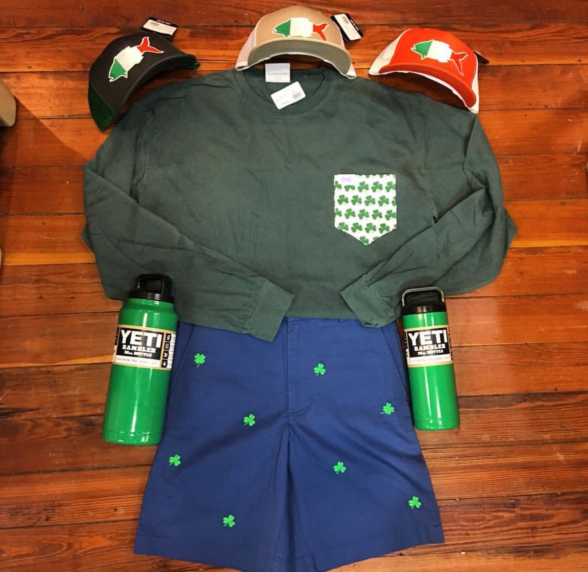 Get ready with our Shamrock pocket tee at The Men's Store by Joseph ☘️ #fraternitycollection