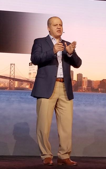 ginablaber's tweet image. Khalid Al-Kohafi deconstructs how @thomsonreuters identifies fake news via ML. 80% accurate on news feeds, 70% on twitter #StrataHadoop