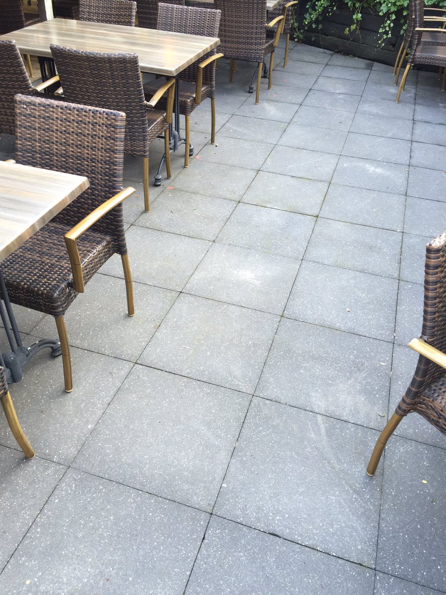 BRAS73LEUSDEN's tweet photo. Aan de slag !! Terras klaar voor het voorjaar ..... https://t.co/htP7jIn4rD