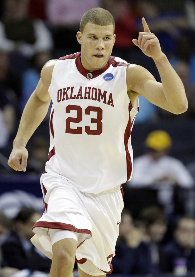 Happy 28th Birthday to Blake Griffin! His Sooners sadly did NOT make this year\s  