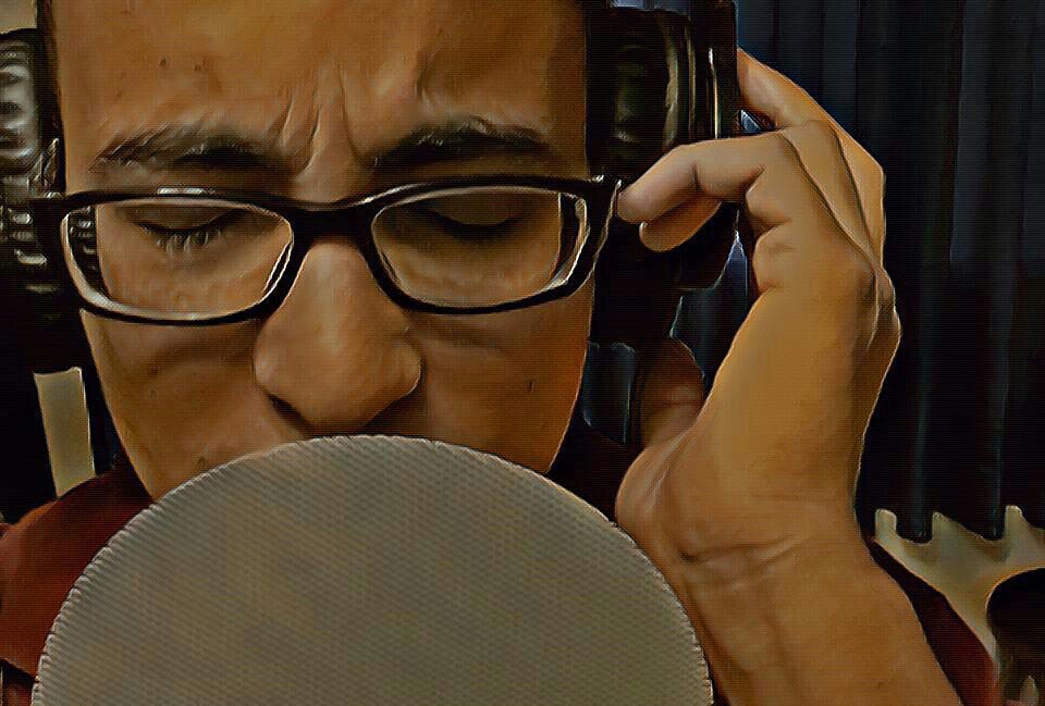 Goyo_Moncada's tweet photo. Ella viene pronto, cada vez está más cerca 😏.
.
#grabandonuevotema #grabando #estudiodegrabacion #grabandoenestudio #muypronto #goyomoncada https://t.co/bc7fEEjvqt