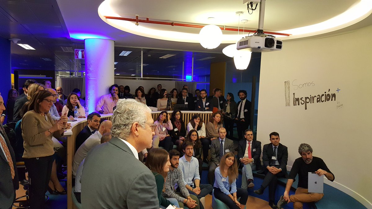 Endesa's tweet photo. "El cambio cultural y la facilitación de contacto entre diferentes jerarquías es esencial para la creación de nuevas ideas" #OpenPowerSpace https://t.co/kCtD7CpaYj
