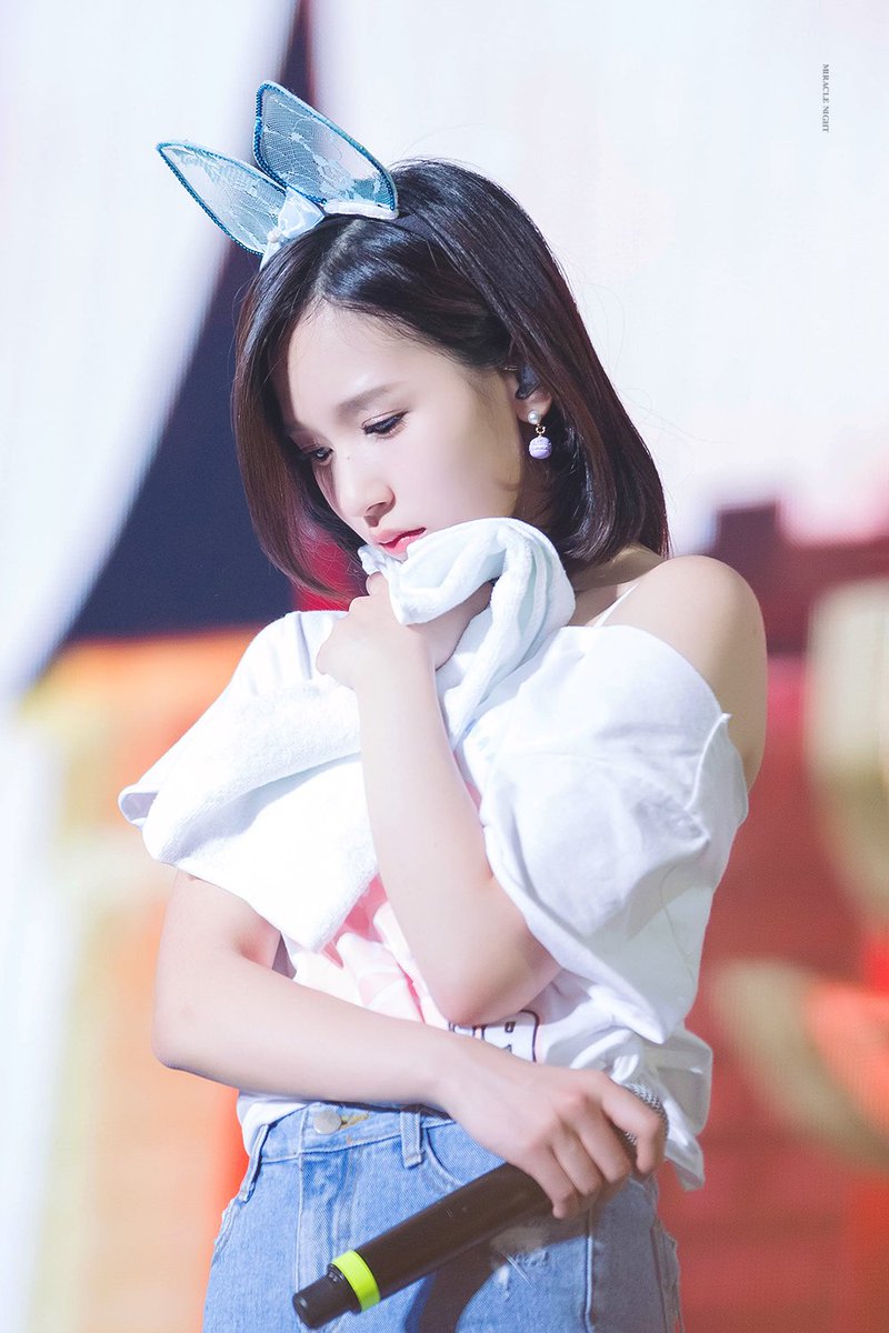 8blare01's tweet photo. Hope everything's well #StandByMina #ํธ์์ด์ค #TWICE #๋ฏธ๋ #MINA #proTwice Good Night!! ๐๐ https://t.co/ZKIrWg4oUV