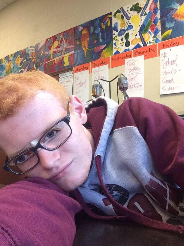 TheComedyHumor's tweet photo. when you want to sleep during class https://t.co/RAjmzoawBG