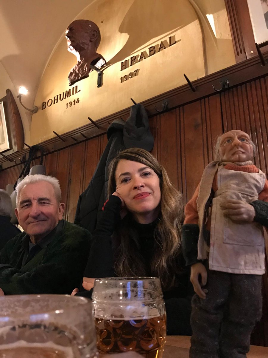 crushedolive's tweet photo. Took time before leaving #Prague to get Hanta a #beer at #GoldenTiger.
#TooLoudASolitude #GenevieveAnderson #BohumilHrabal #CzechRepublic https://t.co/RMAX7xh5gi