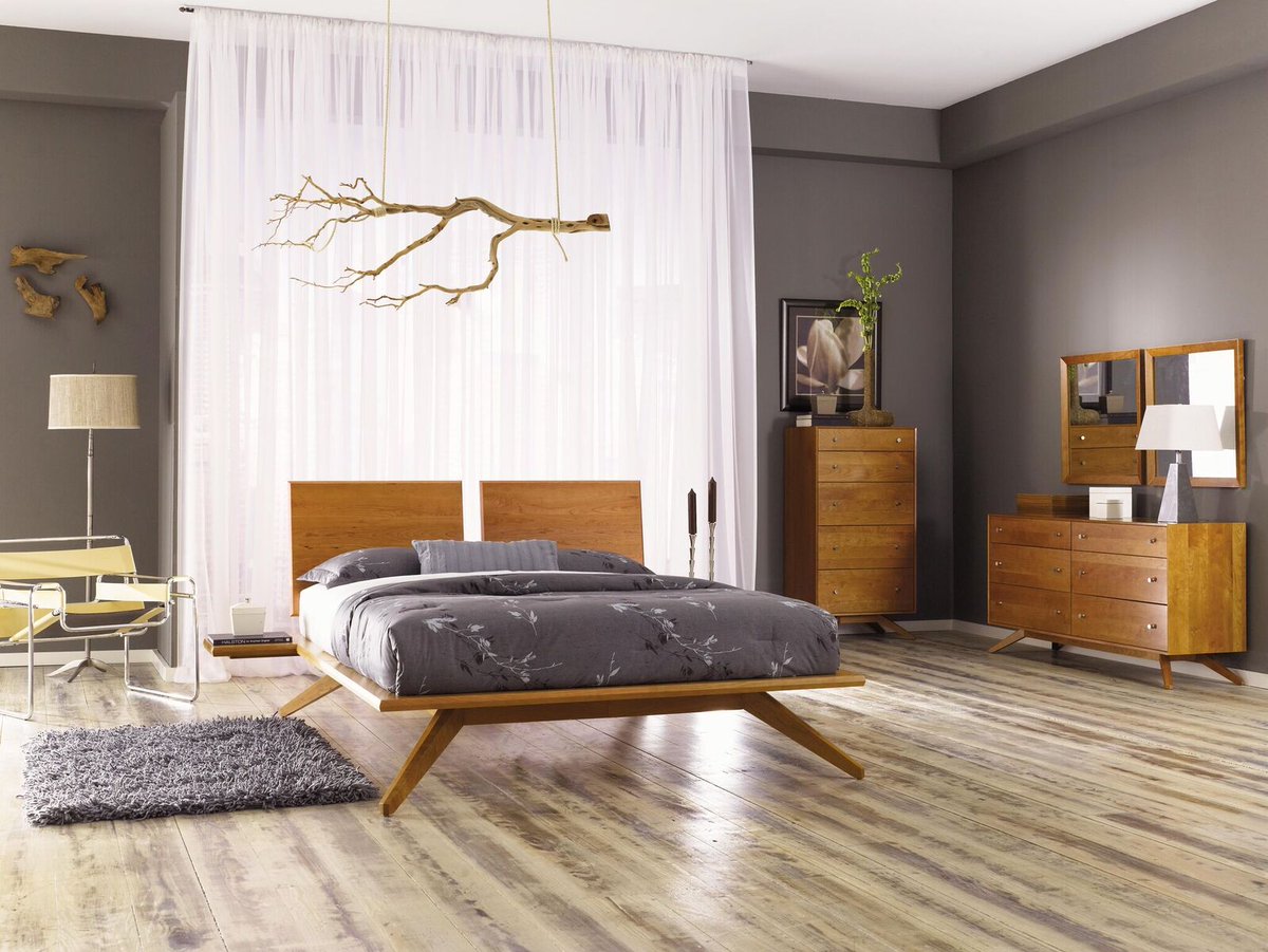 FloridaHomeMag's tweet photo. For the latest designs and 500+ brands, look no further than Bacon’s Furniture and Design. #FloridaHomeMagazine #BaconsFurnitureandDesign https://t.co/WzBf5OXoVv