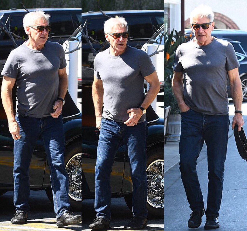 IndianaSolo42's tweet photo. Harrison Ford 15.03.17 
Looking good sir, very good id say !! #badass &amp; #sexy #74 https://t.co/pa21lPvLJc