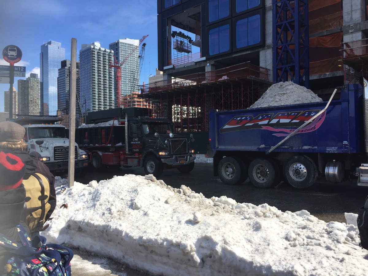 Kim_Stephens8's tweet photo. .@BoltBus no way for buses to get to the NYC spot. What's the solution Bolt Bus? We've been outside for 45+ min #cold #boltbus https://t.co/iEKbg16fWl