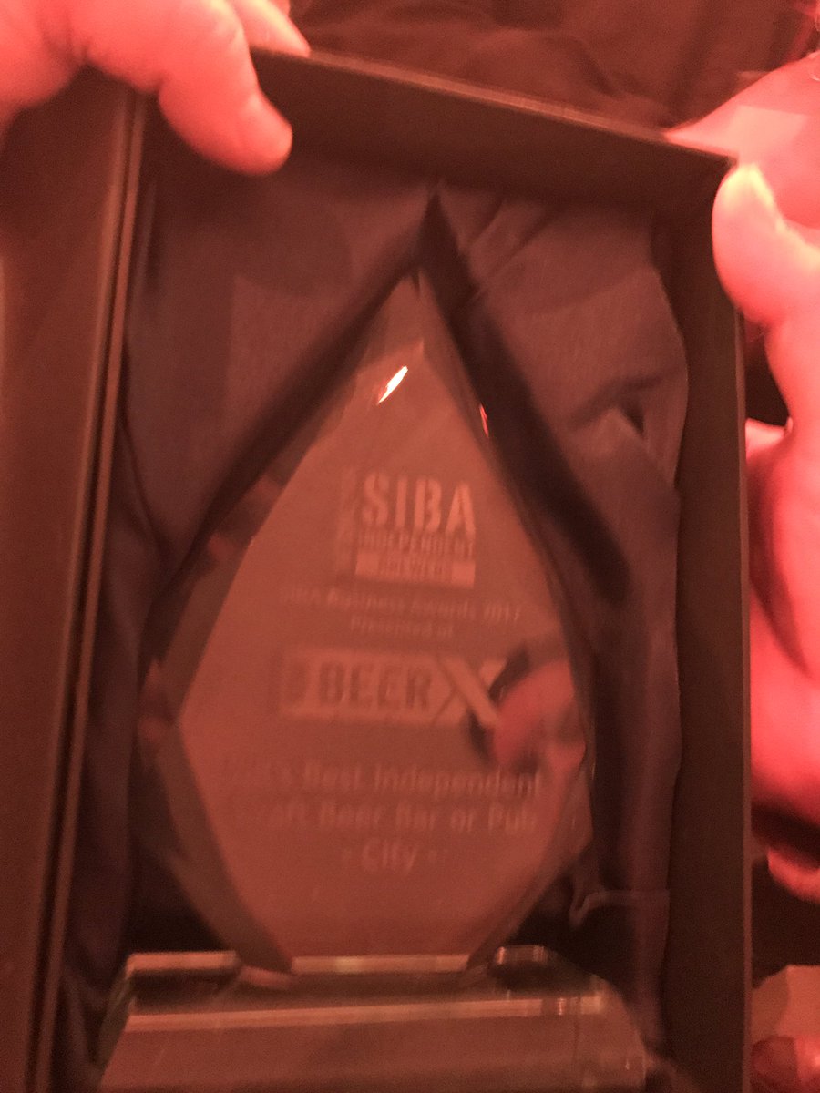 jamiepivovar's tweet photo. @LeedsCAMRA @SIBA01 celebrating a big win for @tappedleeds UK's Best Craft Beer Bar https://t.co/TCrfupD8ly