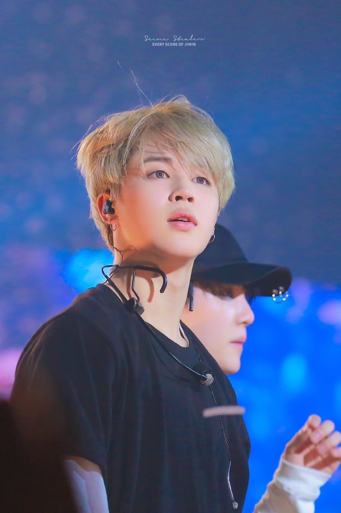 aunailug's tweet photo. อยู่ดีๆพอคิดว่าถ้าจีมินเดทจร���งๆนี่โคตรโหวงอ่ะ แหงสิ ปาร์คจีมินนางฟ้าแห่งบังทันเลยนะเว้ย กูคิดภาพตอนแมนไม่ออก เห็นแต่ความเคะเต็มไปหมด #JIMIN https://t.co/Nl4UFGddUE