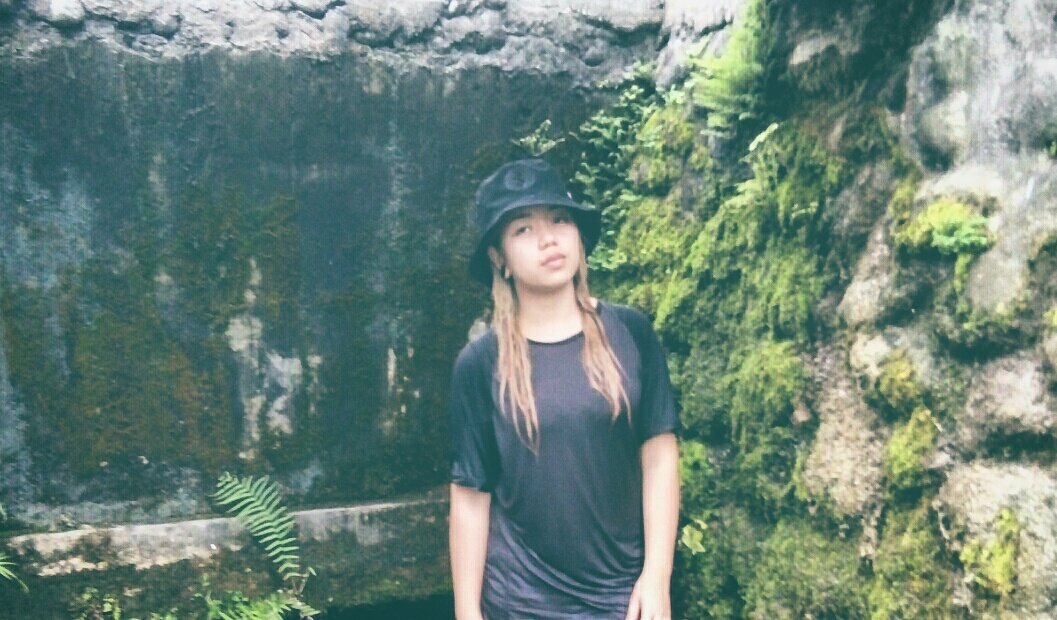 Bebe03Isabel's tweet photo. Buckethat frm Kush :) https://t.co/mSw1RlhdfL