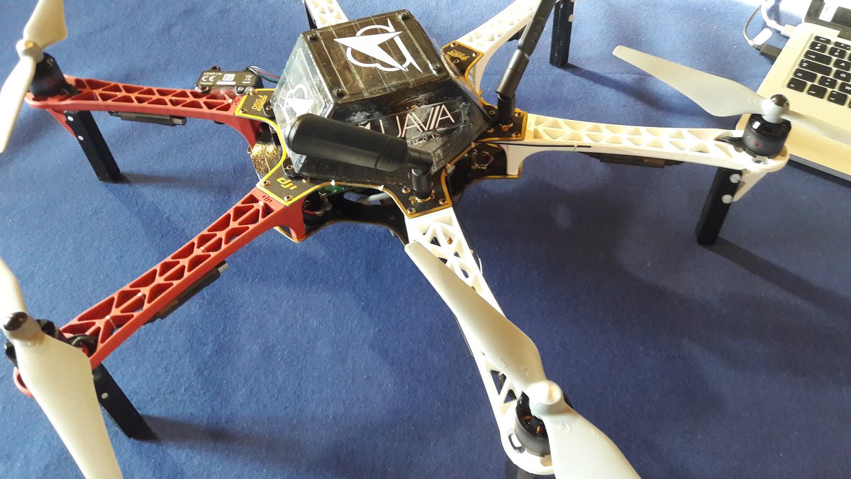 Les drones contrôlables à distance de <a href="/UaviaDrones/">UAVIA</a>, dédiés aux acteurs de l'industrie #HackingParis2024