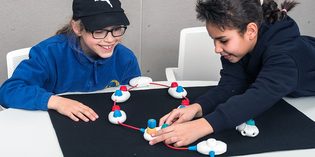 Microsoft Research tweet media