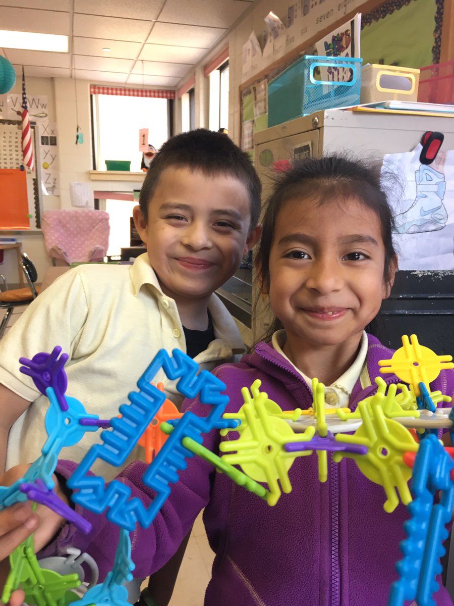 missylongo1's tweet photo. Teamwork while making a Dr. Seuss cleaning machine at recess! #RedClaySchools #beelingualpride https://t.co/odATez0HyW