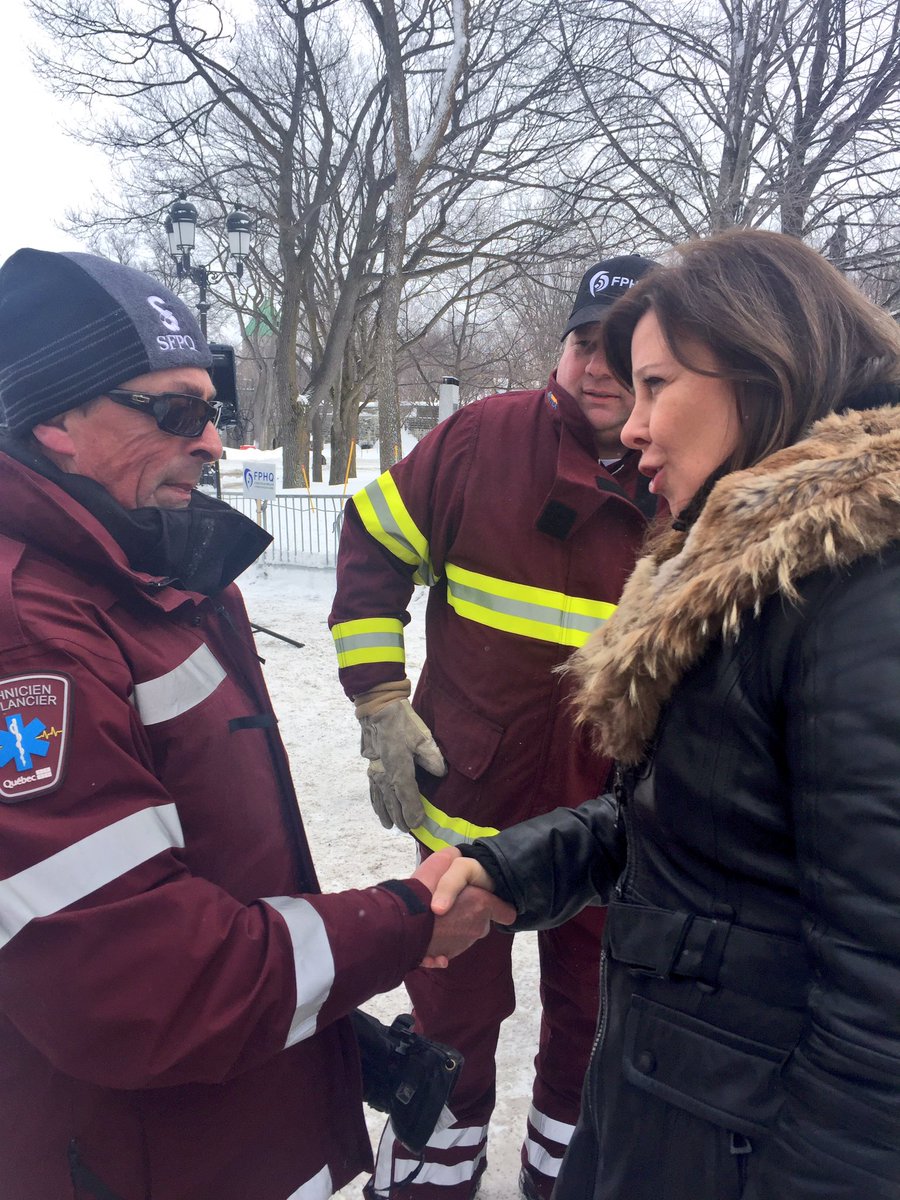 partiquebecois's tweet photo. .@DianeLamarrePQ : Grève des paramedics, le ministre @drgbarrette doit se présenter à la table des négociations de bonne foi #PolQc https://t.co/0sKSoo1YSF