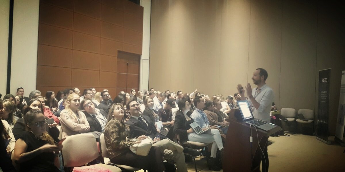 TriarioSAS's tweet photo. La clave para el posicionamiento en SEO son las palabras claves principales. Así aprendemos en #InboundColombia con #InboundTriario https://t.co/rpYvi3fp5D