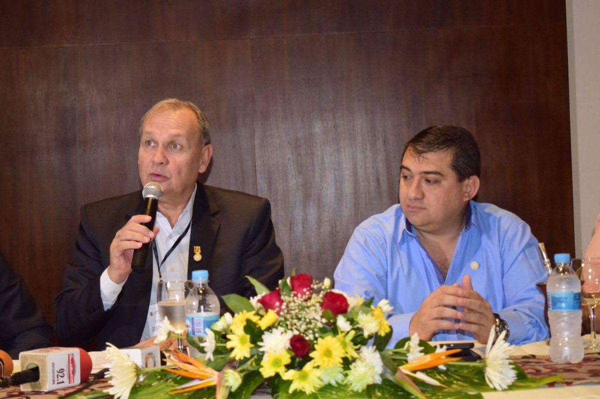 RFerreiro3's tweet photo. El día de hoy hemos sido anfitriones ante varios intendentes nacionales tratando FONACIDE.

Encarnación se sigue posicionando a nivel país. https://t.co/zJbmwTmGrG