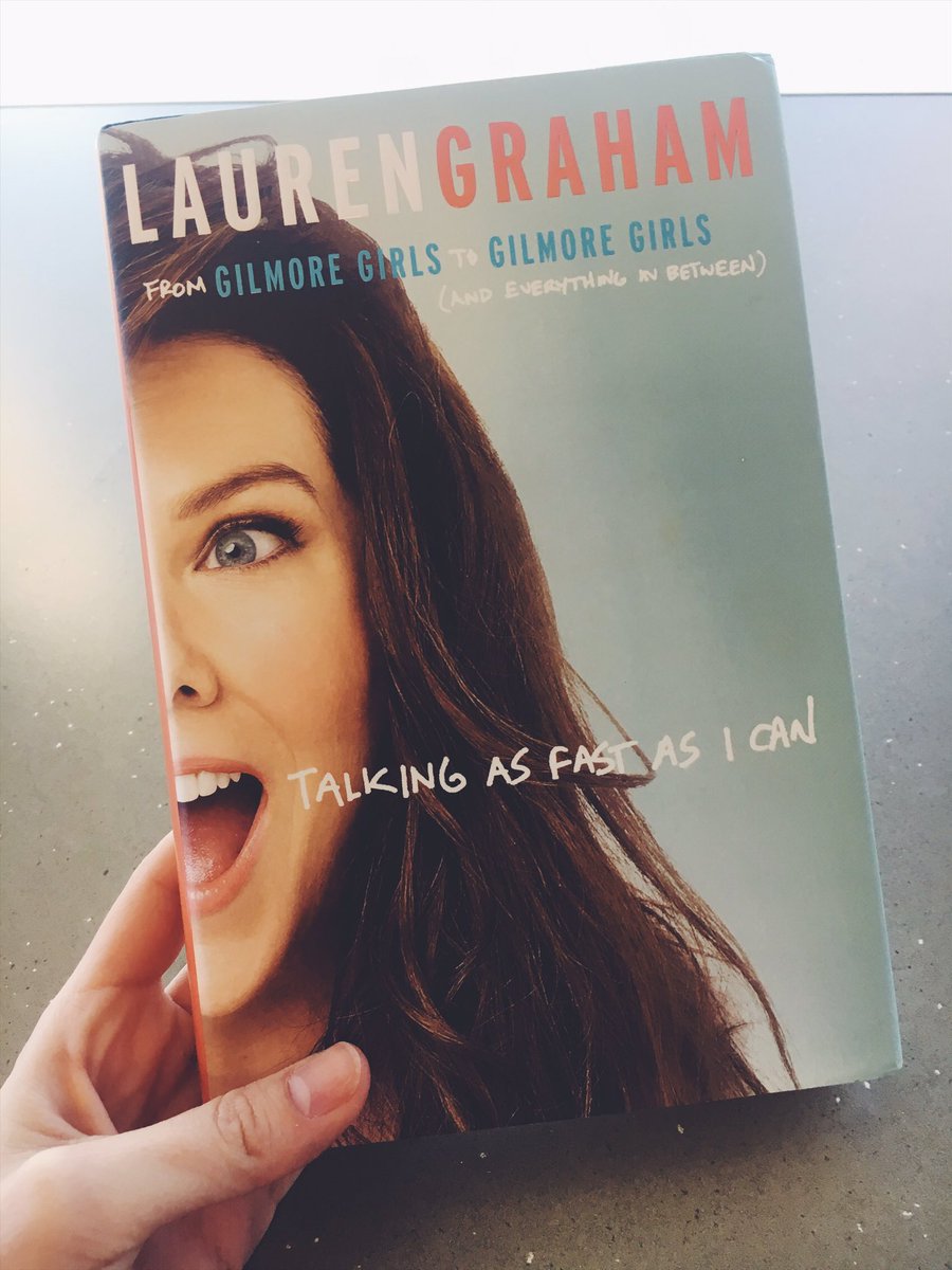 dashinghemline's tweet photo. Celebrating @thelaurengraham's birthday with a little light reading 💁🏻 https://t.co/SQYmqiUe4e