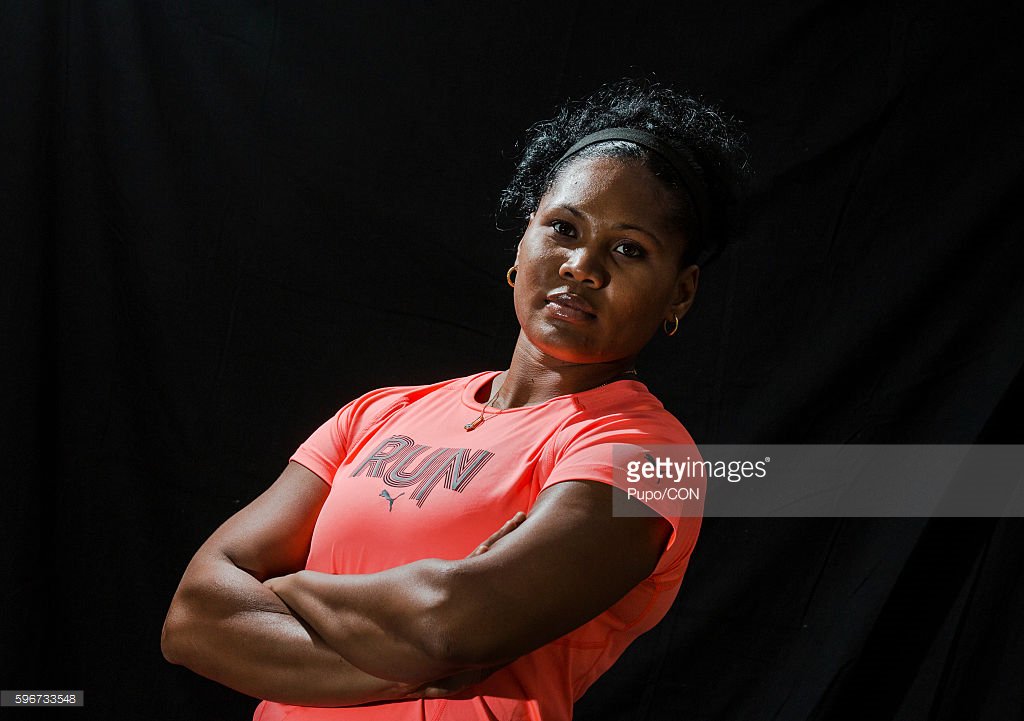 mestevezp's tweet photo. #IAAF #Atletismo #CopaCuba Campeona Mundial Denia Caballero termina 2da, con disparo de 64,08. Yaimé Pérez fue 1ra. Denia cumplió marca. https://t.co/N9CCsJMu4U