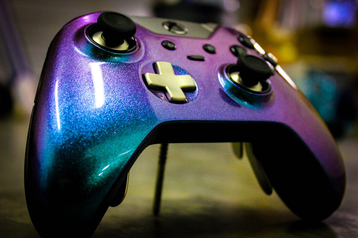 controller_lab's tweet image. Love these Chameleon paints! Want a design like this? Head over to our design lab and create yours today! thecontrollerlab.com