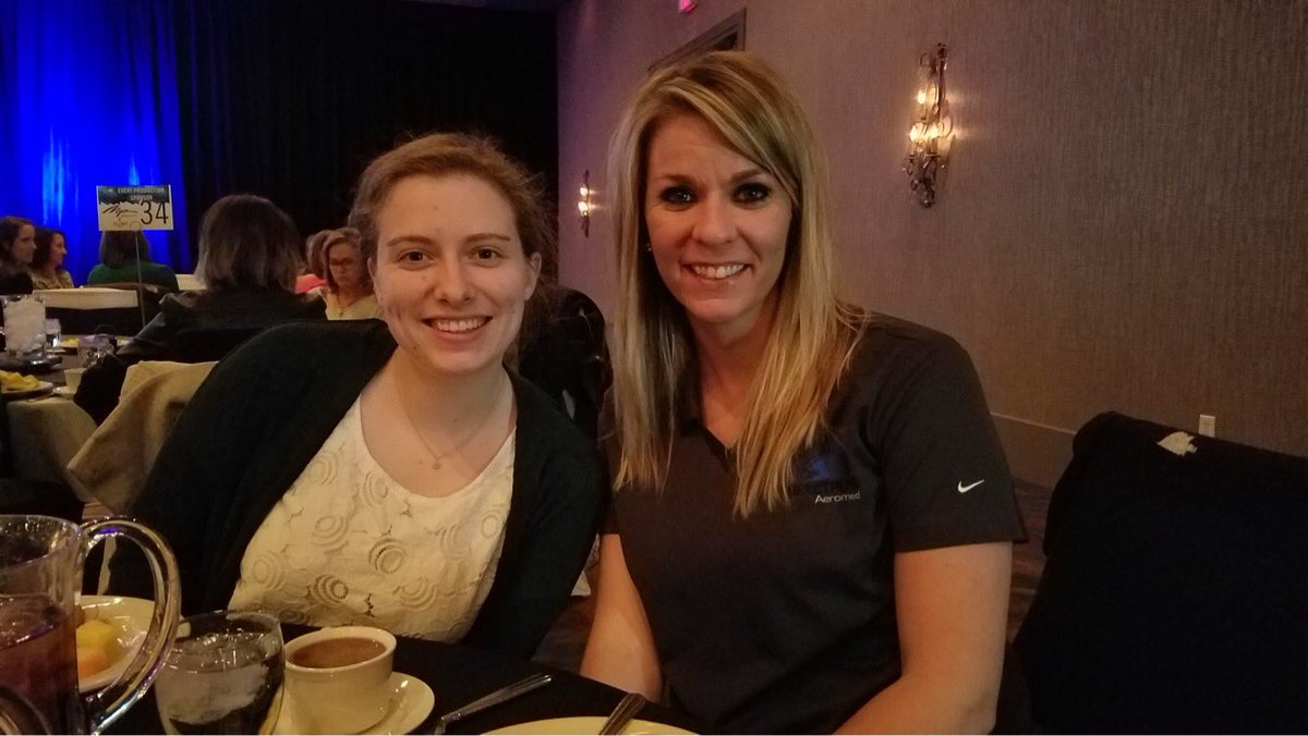 spectrumaeromed's tweet photo. Thrilled that #SpecAero was named as one of the top 50 most generous workplaces at the @UnitedWayFargo annual meeting! #LIVEUNITEDFM https://t.co/fOUlmeYCOF