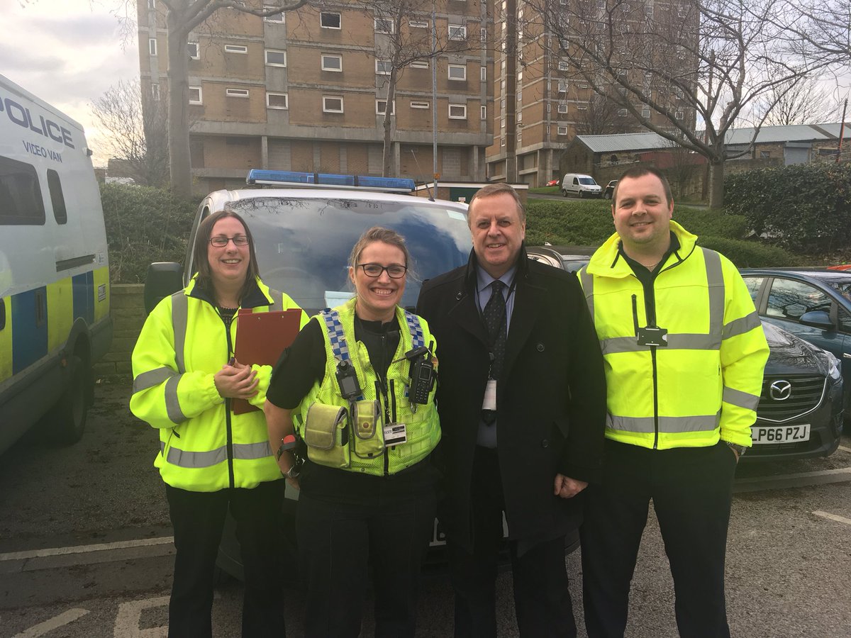 BellReserve's tweet photo. Got some new patrol buddies with me in Park Ward today @WestYorksOPCC and @Calderdale partners #highwick https://t.co/pmzrd5TptU