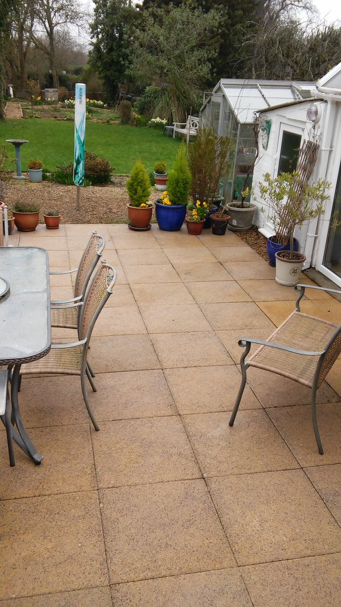 valejetclean's tweet photo. Look at the difference! For your own free no-obligation #jet-washing quotation give #ValeJetClean a call on #Penarth 02920 700571 https://t.co/btSJbgi0R3