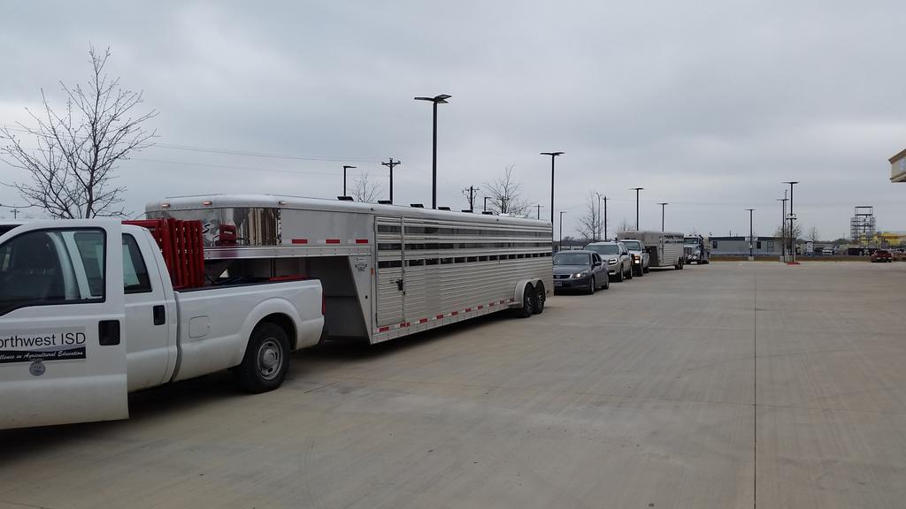 mark_goggins's tweet photo. .@NisdCTE heading down to #HLSR2017 and @rodeoaustin. Excited for a great week! @BNFFA @northwest_ffa @EatonFFA https://t.co/CBfkcGezVJ